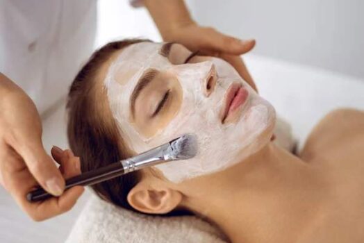 Masques de nuit (« sleeping masks ») : le secret des peaux repulpées au réveil