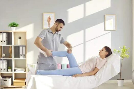 Ostéopathie et médecines douces : la mutuelle prend le relais