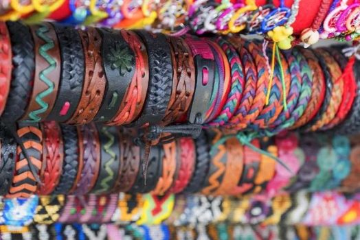 Bijoux en cuir faits main : quels critères vérifier avant l’achat ?