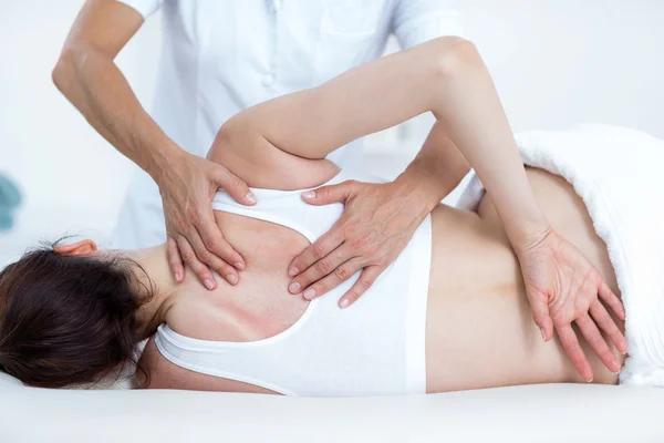 Chiropractie : dans quels cas consulter un professionnel ?